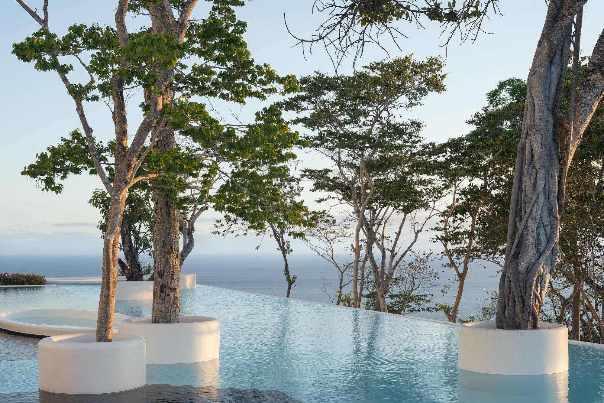 Encanto Acapulco Exterior photo